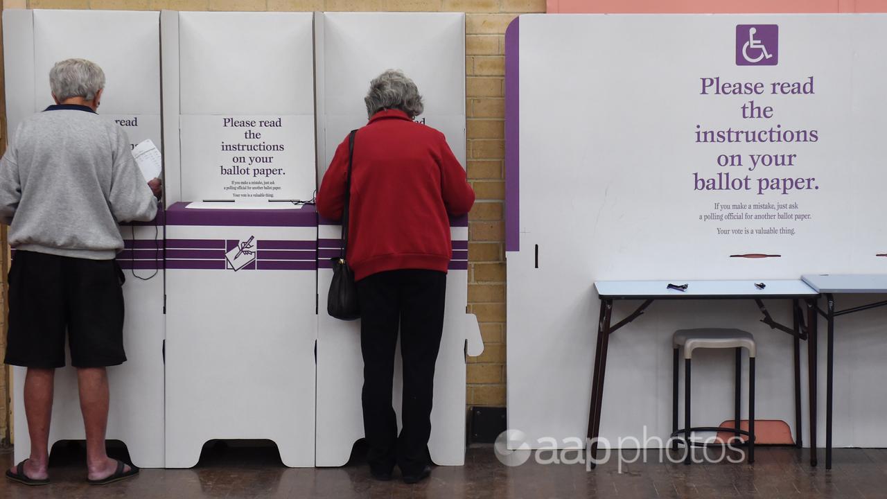 People voting in Lindsay for the Federal Election in Sydney